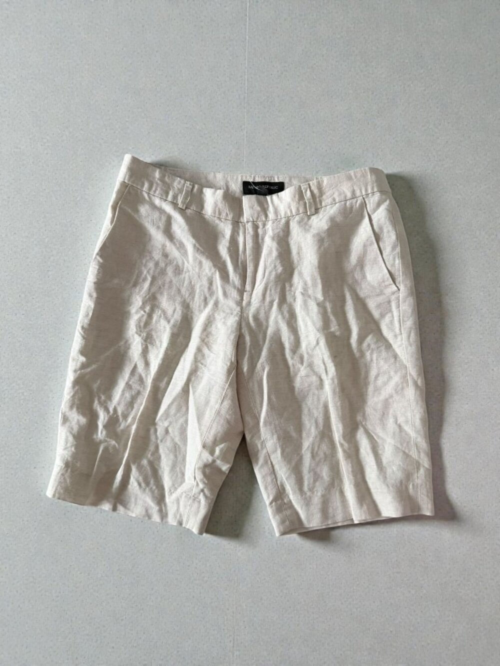 BANANA REPUBLIC Beige Linen Blend Bermuda Shorts Size 0 NEW NWT